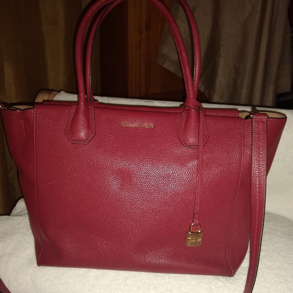 Michael Kors studio Mercer large satchel.